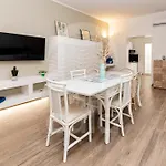 Giada - Mini Piscina Con Idromassaggio By Cala Salento 度假居
